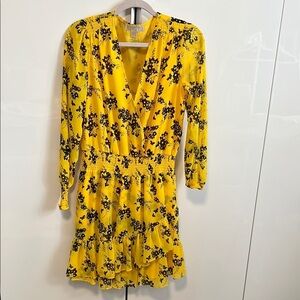 MICHAEL KORS NWOT Floral V Neck Yellow Ruffle Lined Dress, Size M